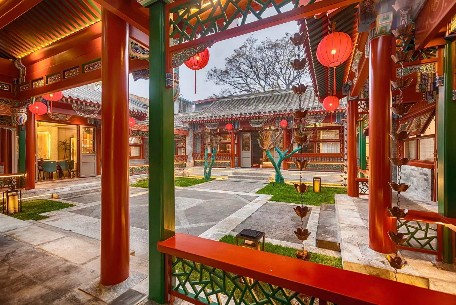 北京四合院建筑中的色彩運用與情感表達